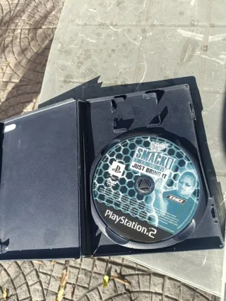 Lotto 3 Giochi PS2: WWF, Medal of Honor