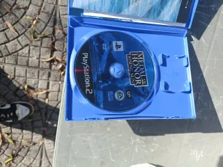 Lotto 3 Giochi PS2: WWF, Medal of Honor