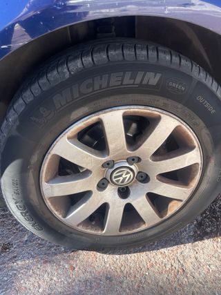 Volkswagen Passat 2003