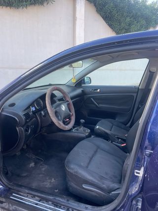 Volkswagen Passat 2003