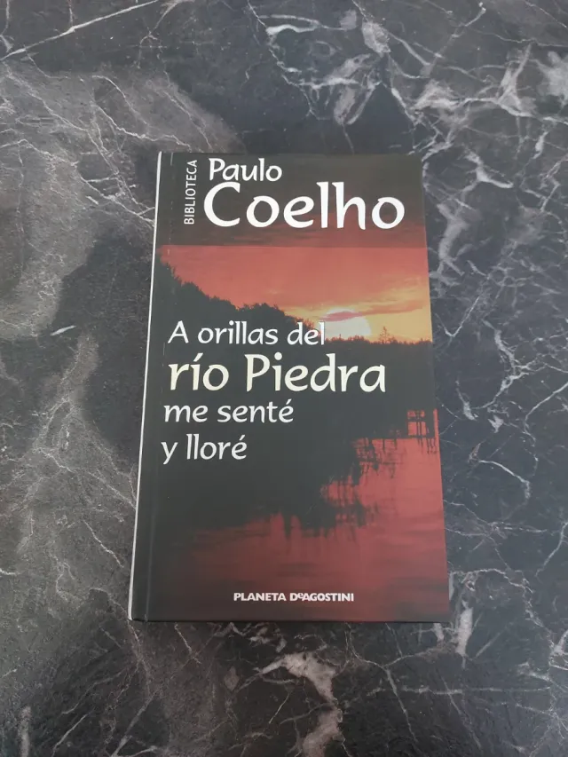 A orillas del río Piedra me senté y lloré