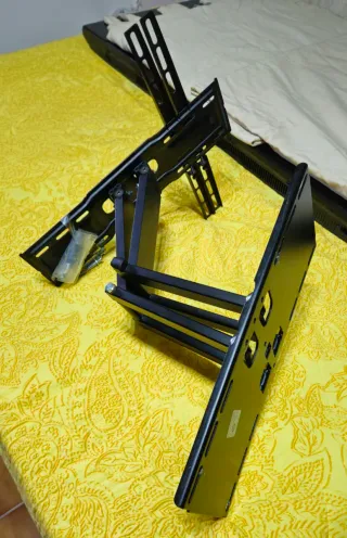 Supporto TV a muro nero