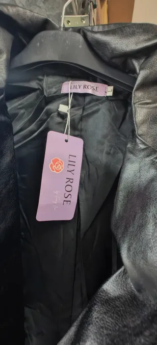 Chaqueta polipiel negra Lily Rose