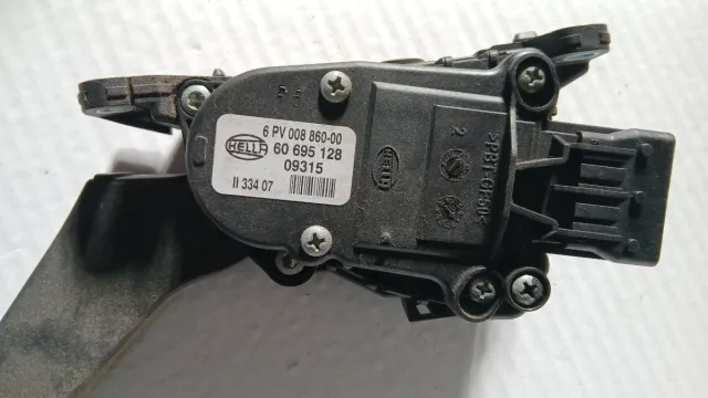 Acelerador Alfa 159 HELLA