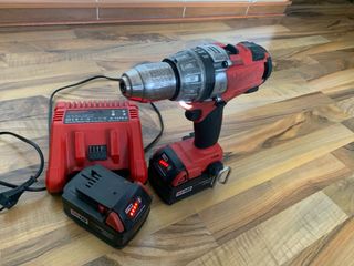 Trapano a percussione Milwaukee M18