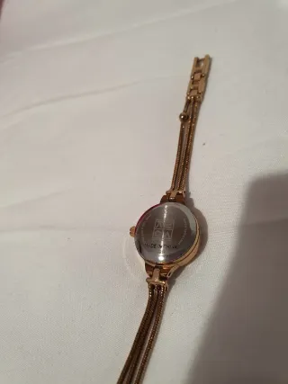 Reloj Julius Dorado y Blanco