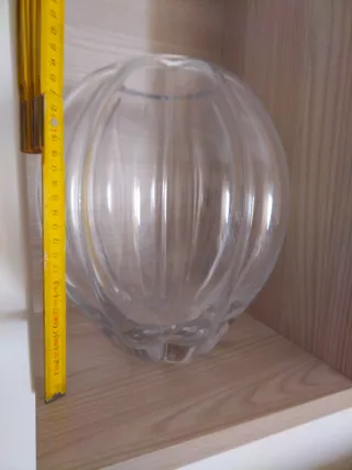 Vaso in vetro trasparente