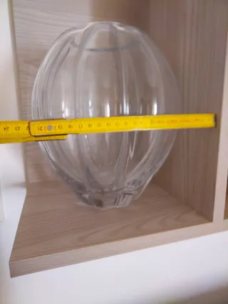 Vaso in vetro trasparente