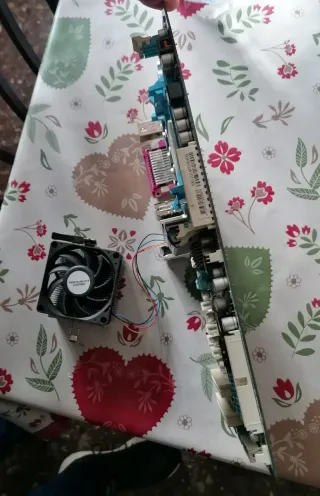 Placa Base Gigabyte GA-770T-D3L AM3 DDR3