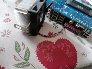 Placa Base Gigabyte GA-770T-D3L AM3 DDR3