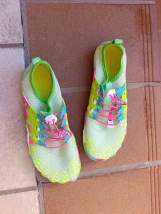 Zapatillas Naturalfeet Talla 41 sin usar