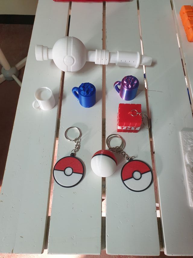 Lote 7:  8 figuritas 3D de plástico PLA a elegir.