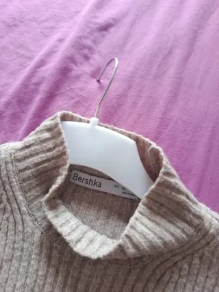 Jersey Bershka Beige Talla L