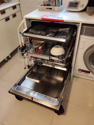 Lavavajillas AEG ComfortLift integrable (84x60 cm)