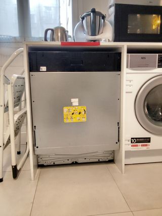 Lavavajillas AEG ComfortLift integrable (84x60 cm)