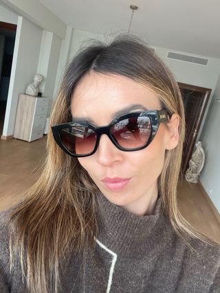 Gafas de sol Prada negras y marrones