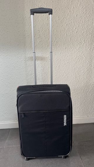 Maleta American Tourister Negra