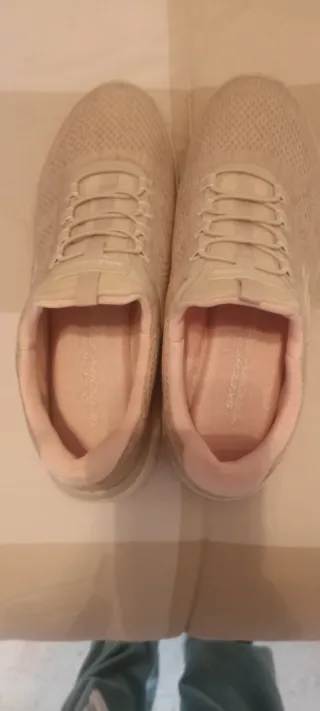 Skechers Memory Foam Beige y Rosas
