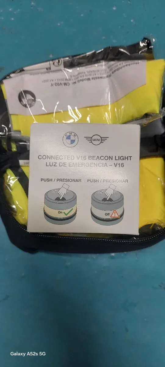 Baliza luminosa V16 GPS homologada por la DGT.