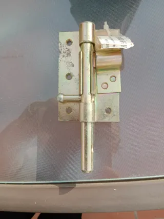 Cerrojo de seguridad metálico