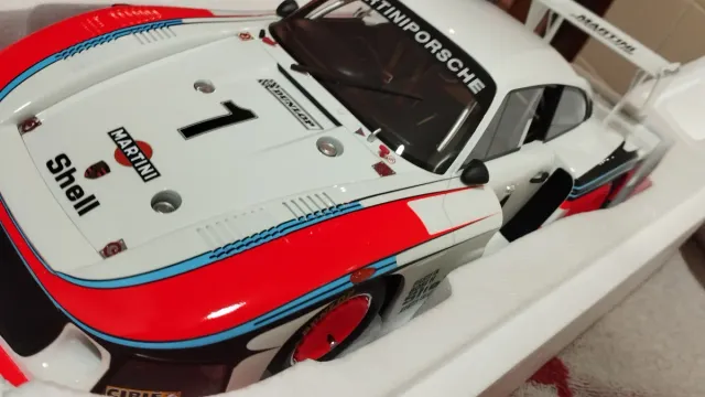 Porsche 935 Escala 1/12 Martini Racing