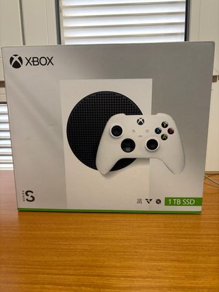 Xbox Series S 1TB Bianca + Controller + Cuffie