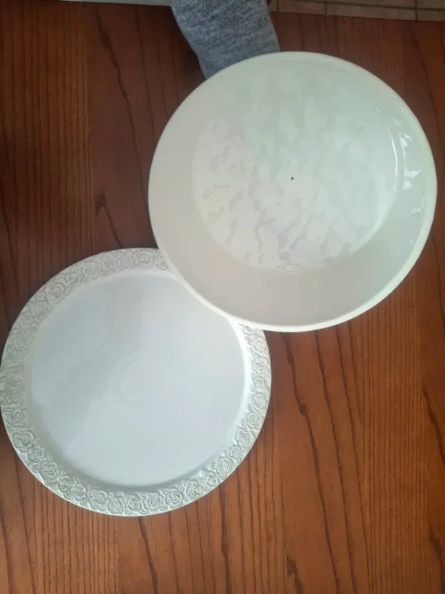 Portatorte in ceramica bianco