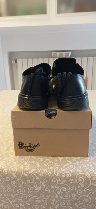 Dr. Martens Dante black