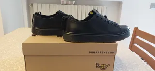 Dr. Martens Dante black