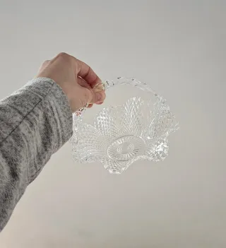 Cestino in vetro con manico vintage