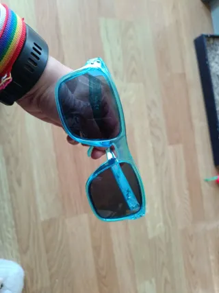 Gafas de sol polarizadas azules