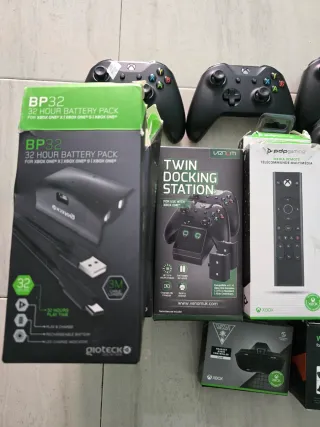 Mando Xbox y Baterías Recargables