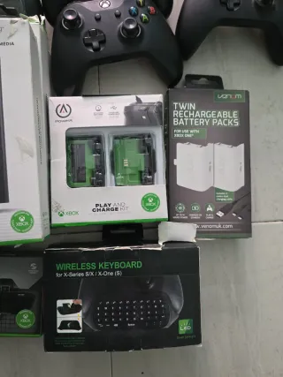 Mando Xbox y Baterías Recargables
