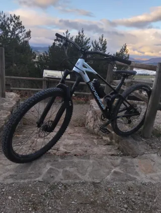 Bicicleta Doble Suspensión Mondraker