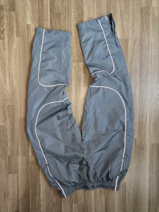 Pantalón chándal Nike gris
