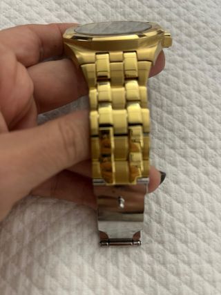 Reloj Guess Dorado edición Top Gun