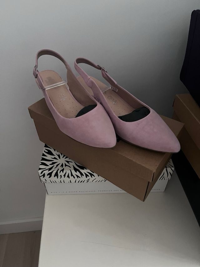 Zapatos salón ante rosa destalonados