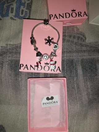 Pulsera Pandora con charms invierno