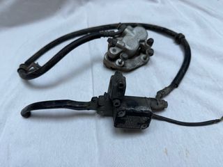 Maneta Derecha + Pinza Brembo + Latiguillo Majesty