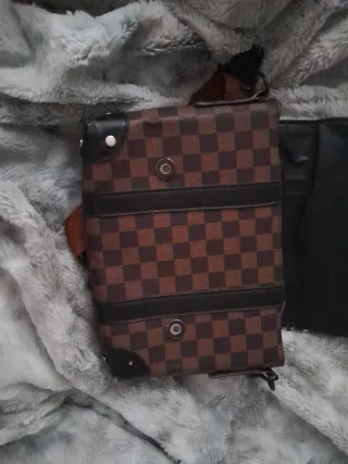 Riñonera Louis Vuitton Marrón