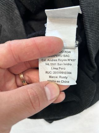 Sudadera Rusty Negra Desgastada