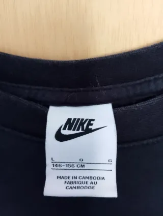 Jersey Nike Negro con Logo Multicolor