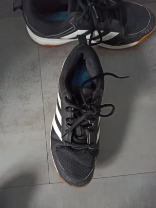 Zapatillas Adidas Negras Blancas.