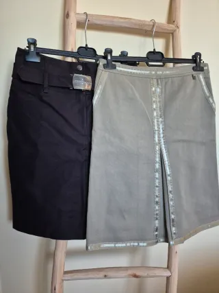 Lote 2 faldas beige y marrón.