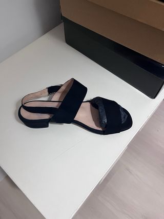 Sandalias ante negro cómodas