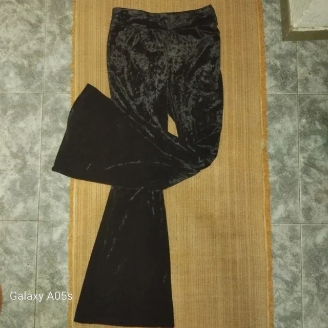 Pantalones Shein campana terciopelo