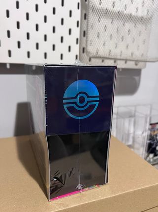 Caja Entrenador Élite Llamas Fantasmales. Pokemon