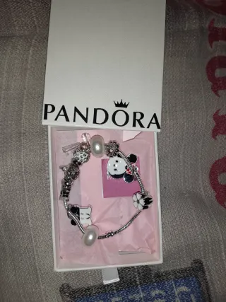 Pulsera Pandora con charms