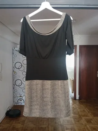 Vestido corto negro y beige