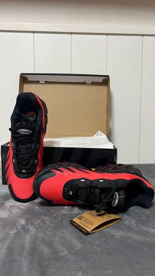 Nike DN8 Talla 42.5 Nuevas